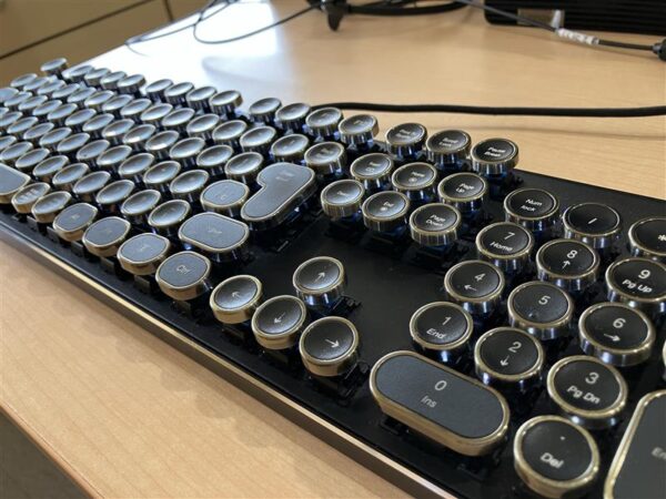 キーボード
